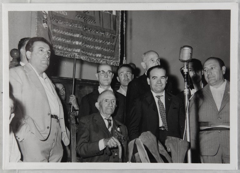 Poggibonsi, 18-19 luglio 1964, XX° anniversario della liberazione e conferimento ad Alcide Cervi della cittadinanza onoraria. Un momento della cerimonia
